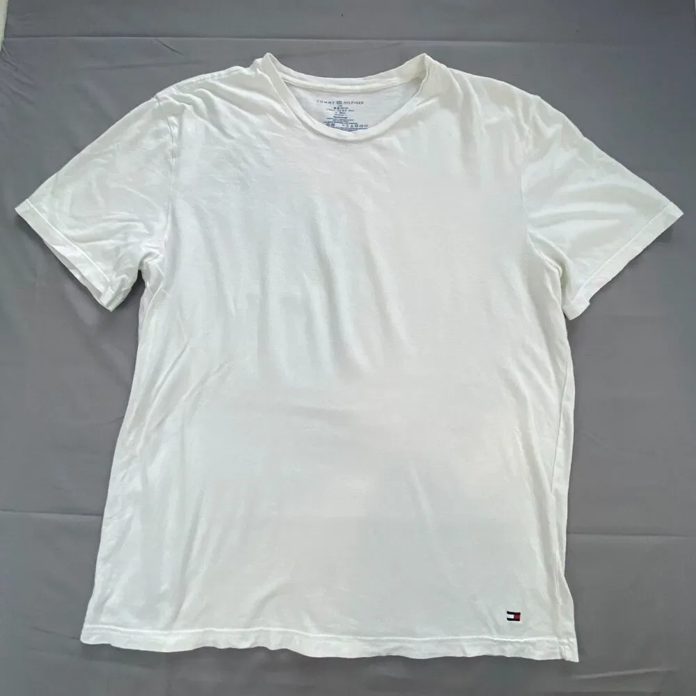 Tommy Hilfiger Mens Large White Short Sleeve Crew Neck T-Shirt Flag Logo